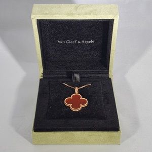 Magic Alhambra long necklace